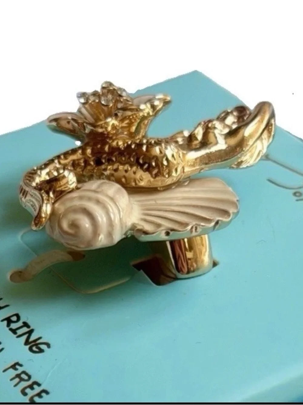 Betsey Johnson’s  Mermaid Shells Jewels Stretch Shell Gold Crystal Ring NIB $48